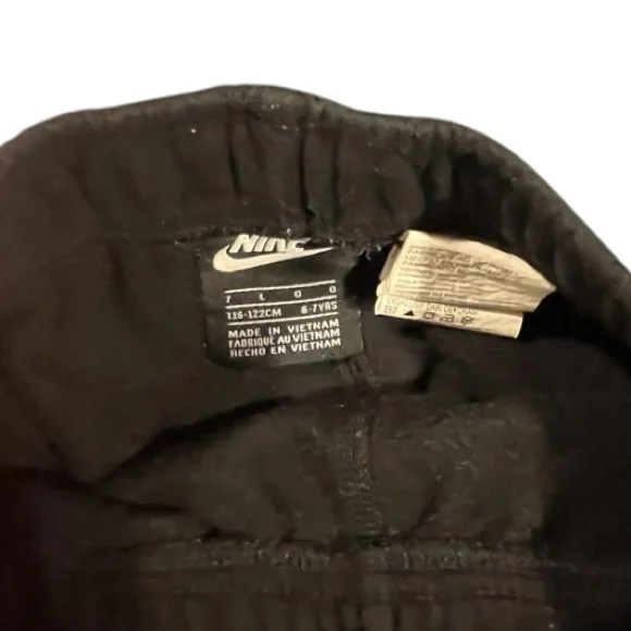 Jordan Red Full Zip Hoodie & Nike Black Sweatpants Set – Kids/Youth Size 6/7 - Picture 7 of 7